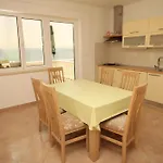 Appartement Seaside With A Swimming Pool - 829