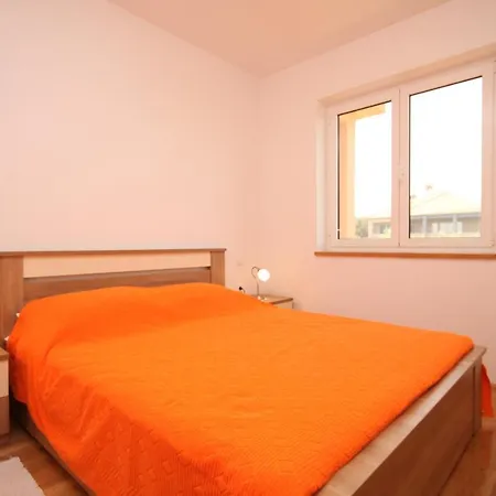 דירה Seaside With A Swimming Pool - 829 *