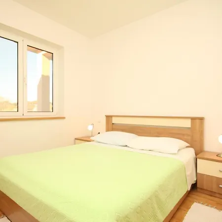 Seaside With A Swimming Pool - 829 Apartamento *