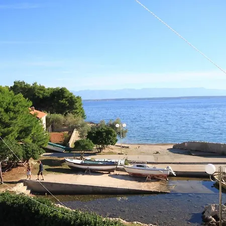 דירה Seaside With A Swimming Pool - 829 אוגייאן