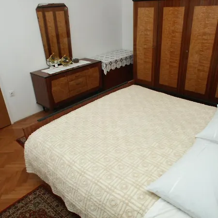 Seaside With A Swimming Pool - 829 *