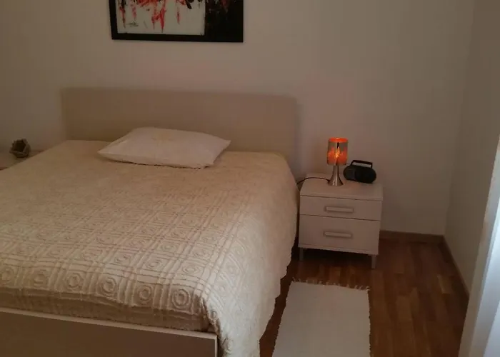 Seaside With A Swimming Pool - 829 *